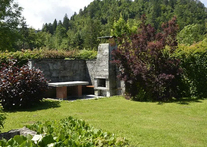 Laura לינה וארוחת בוקר